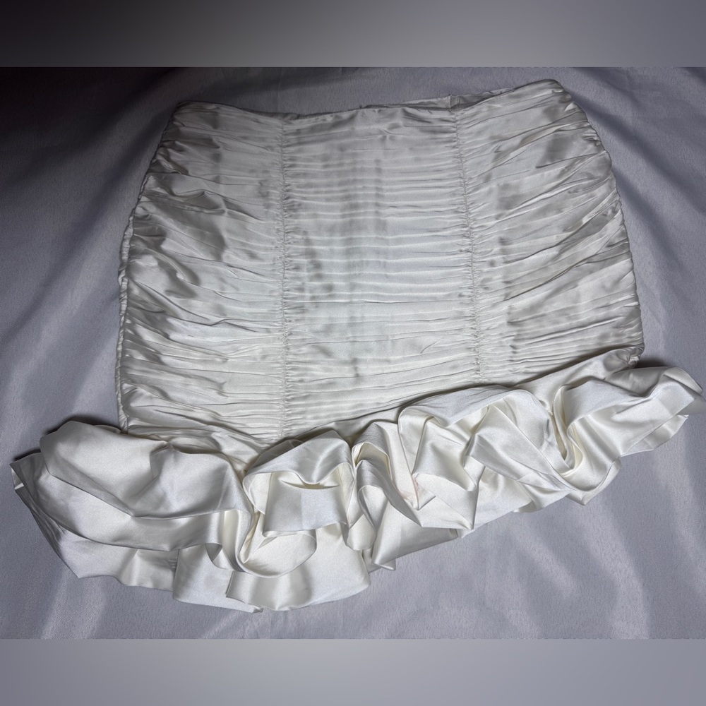 Vita Grace Satin Ivory Ruched and Ruffled Asymmetrical miniskirt Skirt EUC